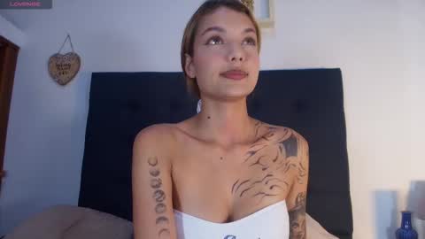 Snapshot of shantallvegga1 chatting on 12/19/25, 12:12 shantallvegga1 online show from 12/19/25, 12:12