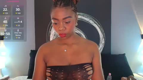 Snapshot of shanyqueen chatting on 12/16/25, 06:18 SHANY online show from 12/16/25, 06:18