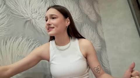 Snapshot of shaquitaalcosiba chatting on 11/29/25, 12:30 Alica online show from 11/29/25, 12:30