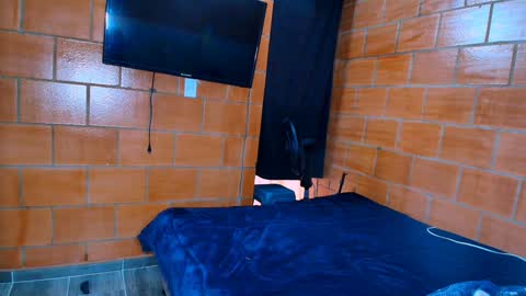 My real name is bella  Much Gust  online show from 12/27/24, 10:16