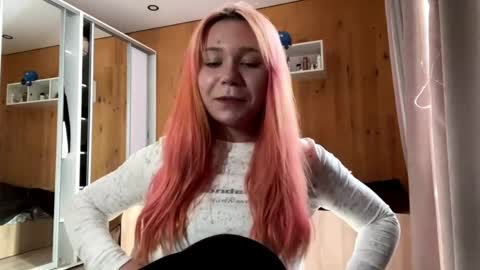 Sherry online show from 04/07/26, 01:00