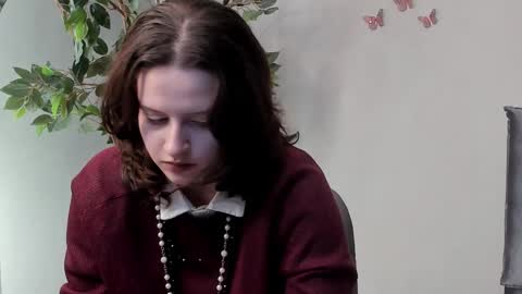 Sara online show from 11/11/25, 07:58