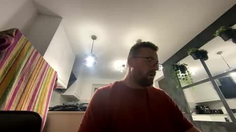 Snapshot of sharksboy16 chatting on 12/05/24, 03:04 Sharksboy online show from 12/05/24, 03:04