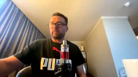 Snapshot of sharksboy16 chatting on 10/30/25, 07:54 Sharksboy online show from 10/30/25, 07:54