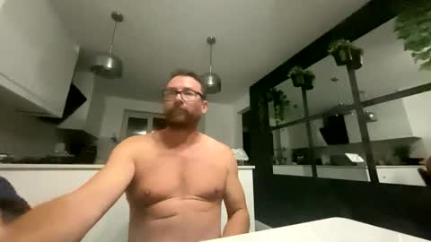 Sharksboy online show from 11/11/25, 04:34