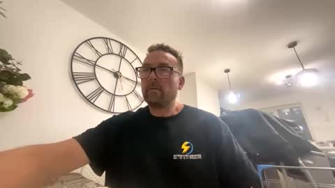 Sharksboy online show from 02/23/26, 05:16