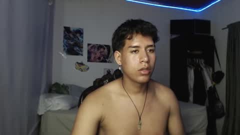 Snapshot of sharky_g chatting on 01/02/25, 01:19 Frqnko online show from 01/02/25, 01:19