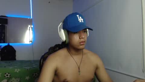 Snapshot of sharky_g chatting on 01/22/25, 07:03 Frqnko online show from 01/22/25, 07:03