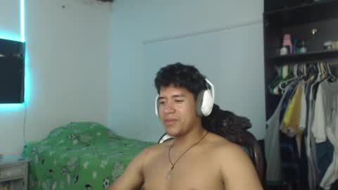 Snapshot of sharky_g chatting on 01/24/25, 08:23 Frqnko online show from 01/24/25, 08:23