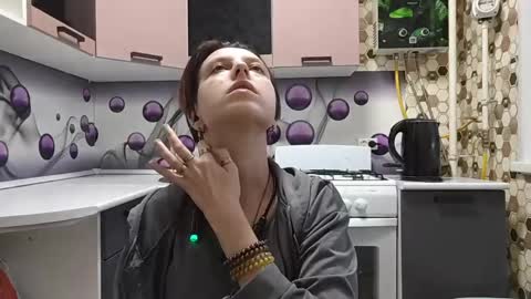 Sara online show from 05/28/26, 05:10