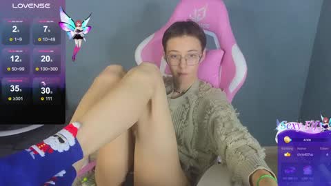 Snapshot of sharli_rose chatting on 12/19/24, 06:56 Sharli online show from 12/19/24, 06:56