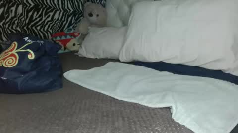 Snapshot of sharlot03 chatting on 03/10/25, 11:10 sharlot03 online show from 03/10/25, 11:10