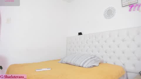 Sharlot online show from 02/05/26, 12:21