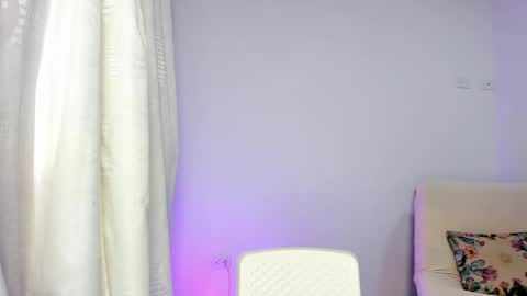 Hi fiends ---- I usually start online from Monday to Friday from 1000 am Saturdays and Sundays at 600 am Colombia time online show from 03/10/25, 04:14