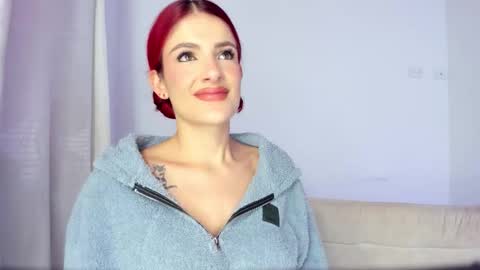 Hi fiends ---- I usually start online from Monday to Friday from 1000 am Saturdays and Sundays at 600 am Colombia time online show from 12/14/25, 12:54