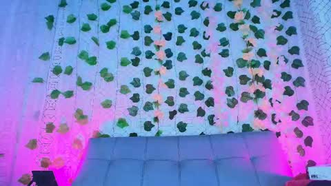 Snapshot of sharlott_kiss chatting on 10/01/25, 03:01 Sharlott online show from 10/01/25, 03:01