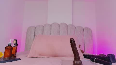 Sharlott online show from 02/06/26, 11:57