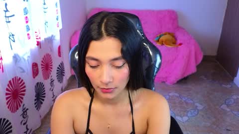 Snapshot of sharlott_pamela chatting on 11/08/25, 04:51 Pamela online show from 11/08/25, 04:51