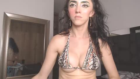 Snapshot of sharlotte__boobs chatting on 01/09/25, 12:35 Sharlotte online show from 01/09/25, 12:35