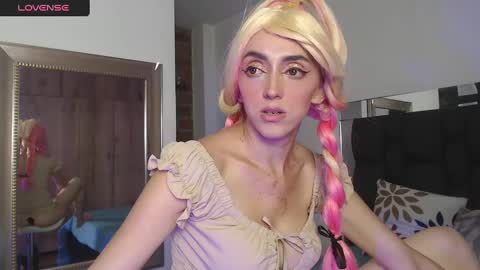 Snapshot of sharlotte__boobs chatting on 02/13/25, 08:13 Sharlotte online show from 02/13/25, 08:13