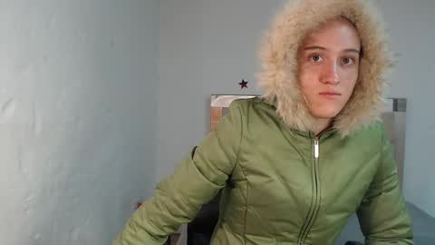 Snapshot of sharlotte__jones chatting on 02/10/25, 02:37 Sara online show from 02/10/25, 02:37