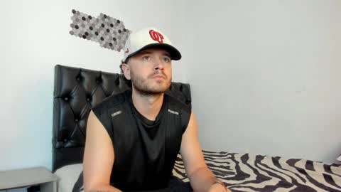 sharlotte_maikol online show from 01/07/25, 09:57