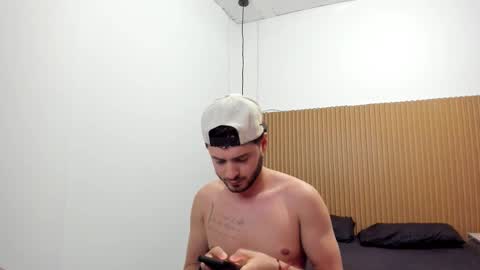 sharlotte_maikol online show from 02/13/25, 01:19