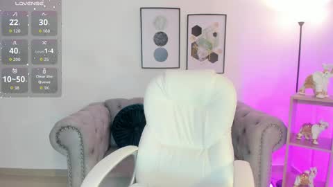 Snapshot of sharon_breezee chatting on 10/03/25, 03:58 sharon_breezee online show from 10/03/25, 03:58