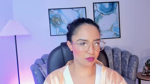 Snapshot of sharon_breezee chatting on 10/26/25, 10:25 sharon_breezee online show from 10/26/25, 10:25