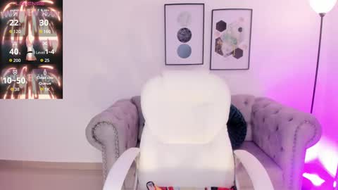 Snapshot of sharon_breezee chatting on 10/31/25, 02:12 sharon_breezee online show from 10/31/25, 02:12