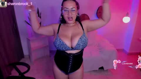 sharon_brook online show from 11/13/25, 05:28