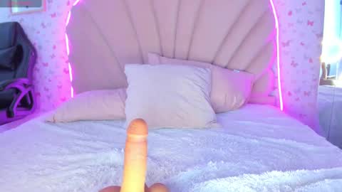 Sharon online show from 02/20/25, 07:08