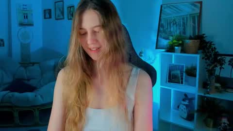 Snapshot of sharonevansi chatting on 02/11/25, 11:43 Sharon online show from 02/11/25, 11:43