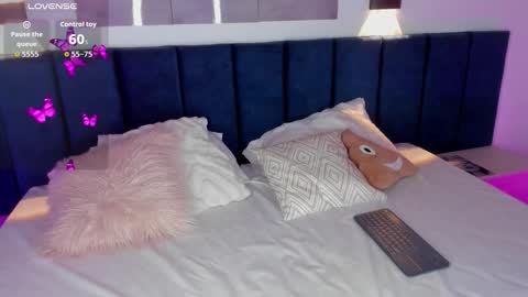 SharonLovee  online show from 11/29/25, 11:41