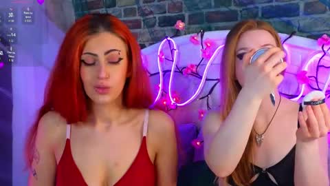 Lola and Stacey online show from 04/27/26, 08:07