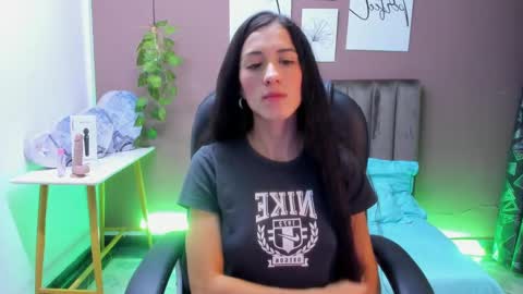 Snapshot of sharonsander1 chatting on 02/02/25, 02:38 Sharon online show from 02/02/25, 02:38