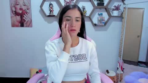 Snapshot of sharonsander1 chatting on 02/12/25, 12:27 Sharon online show from 02/12/25, 12:27