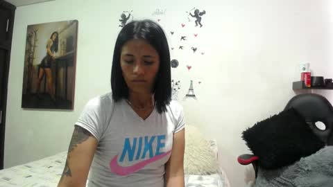 Snapshot of sharoon__cherry_ chatting on 02/27/25, 03:59 sharon online show from 02/27/25, 03:59