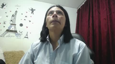 Snapshot of sharoon__cherry_ chatting on 03/12/25, 10:05 sharon online show from 03/12/25, 10:05