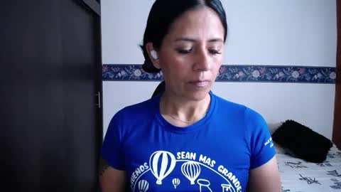 Snapshot of sharoon__cherry_ chatting on 10/18/25, 03:46 sharon online show from 10/18/25, 03:46