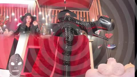 Snapshot of sharoon_gold chatting on 02/22/25, 02:17 Your mistress Sharon online show from 02/22/25, 02:17