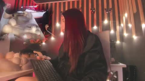 Snapshot of sharoon_gold chatting on 03/04/25, 10:13 Your mistress Sharon online show from 03/04/25, 10:13