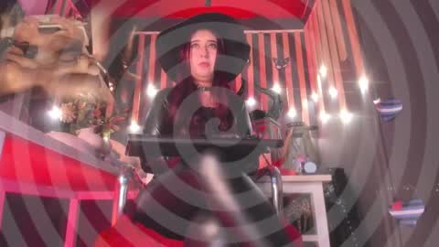 Snapshot of sharoon_gold chatting on 03/11/25, 12:11 Your mistress Sharon online show from 03/11/25, 12:11