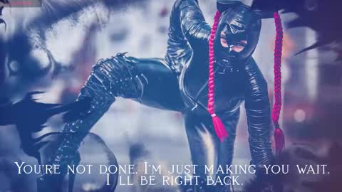 Snapshot of sharoon_gold chatting on 09/23/25, 05:10 Your mistress Sharon online show from 09/23/25, 05:10