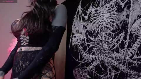 Snapshot of sharpay_evans chatting on 02/05/26, 04:22 Antonia online show from 02/05/26, 04:22