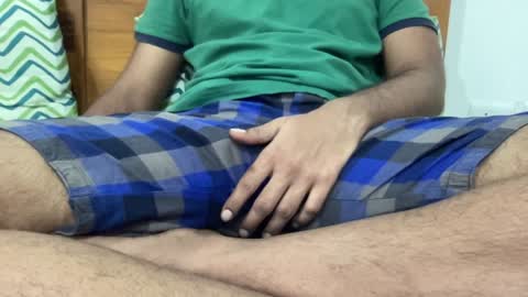 Snapshot of shash2014 chatting on 01/14/25, 05:34 Shashii online show from 01/14/25, 05:34