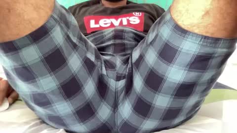 Snapshot of shash2014 chatting on 11/12/25, 06:03 Shashii online show from 11/12/25, 06:03