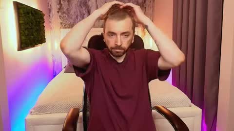 shaun_white online show from 12/02/25, 05:41