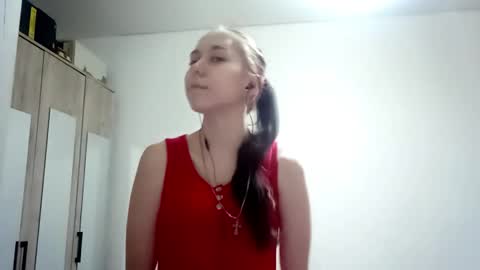 Snapshot of shawanaanene chatting on 12/04/25, 11:41 Annette online show from 12/04/25, 11:41