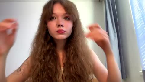Elizabeth online show from 04/30/26, 12:33